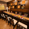 【ダイニングルーム〈限定1室〉】4～10名様向け／会食・接待・顔合わせ・お祝いにおすすめ／本格料理をゆっくり楽しめるお食事向きテーブル個室