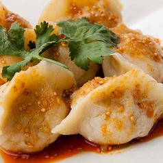 【おすすめ】【売れ筋】茹で餃子のラー油掛け(5個)