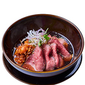 料理メニュー写真&nbsp;ローストビーフとキムチの冷麺