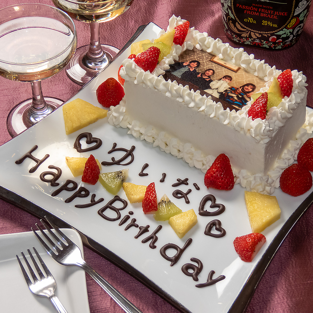 誕生日などにはBGMなどでサプライズ演出♪記念日プランはケーキ付8品3300円～飲放120分