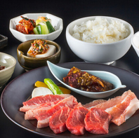 厳選されたお肉を♪トラジ自慢のコース料理