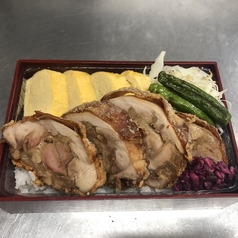 名物！出汁巻と大きな唐揚げ弁当