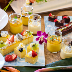 彩り鮮やかなデザートも魅力の写真