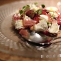 料理メニュー写真&nbsp;［前菜・ワインのお供］旬のフルーツ 生モッツアレラのカプレーゼ