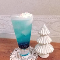 冬季限定　星屑クリームソーダ