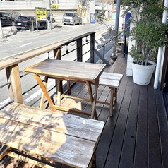 広めのテラス席はペットもOK!ペットと一緒にお食事もお楽しみ頂けます★