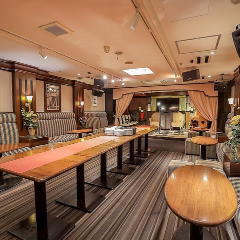 20人以上入れる完全個室で飲み放題付き忘年会なら栄のリビエール