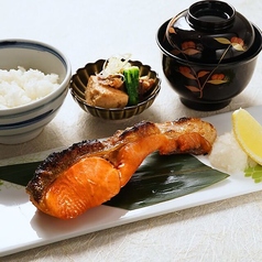 旬の北海魚介と職人技が光る、贅沢ランチ