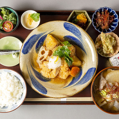 鶏と季節野菜のさっぱり柚子おろし煮御膳
