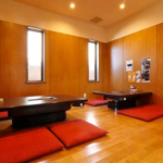 ご家族のご利用のお客様には、お子様連れでも安心のお座敷席がおすすめ。ゆったりと寛げます♪