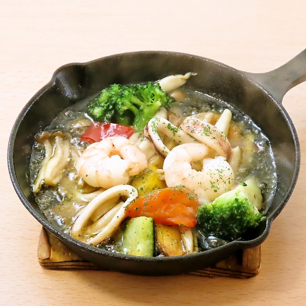 スペシャルメインビュッフェ♪　魚介と野菜のアヒージョ付き・農園の台所ビュッフェ食べ放題　2200円