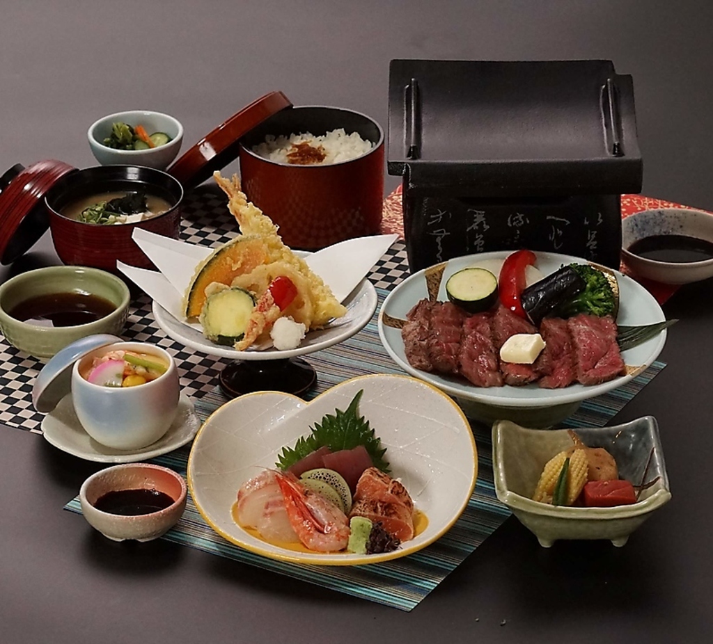 里山ステーキ御膳《全8品》3,500円(税込)お肉もお刺身も一度に召し上がっていただけるお得な御膳