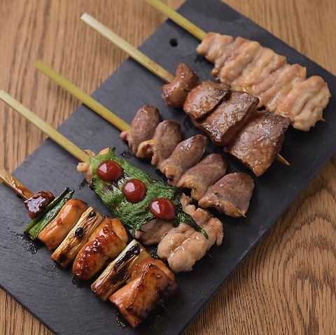 歓送迎会等各種ご宴会に★お洒落な店内で炭火焼き鳥をお楽しみいただけます