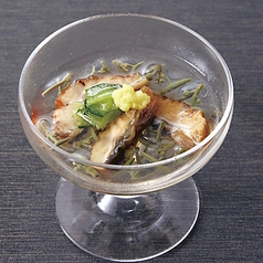 刻み鰻じゅんさい酢
