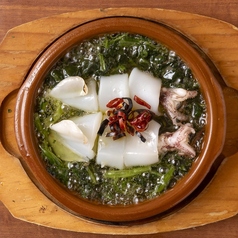 槍烏賊とホウレン草のアヒージョ