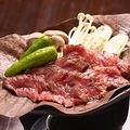 料理メニュー写真&nbsp;和牛ロースとキノコの朴葉焼き