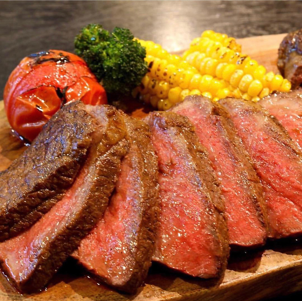 お肉料理も充実！素材にあった調理法で美味しく頂けます。