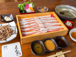 島根県産の『奥出雲ポーク』を贅沢にご堪能。あっさりした味わいに肉質はきめ細かく柔らかな食感です