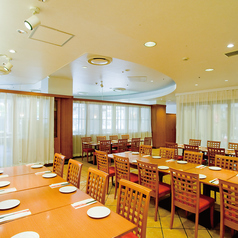 20名様～40名様までご利用可能な大きな個室もございます。