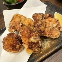 【当店人気】絶品の自家製鶏の唐揚げ(自家製ダレ/塩)