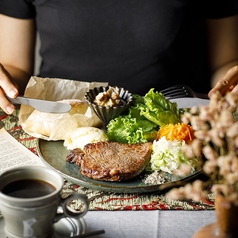 NIKUO CIRCUSの特集写真