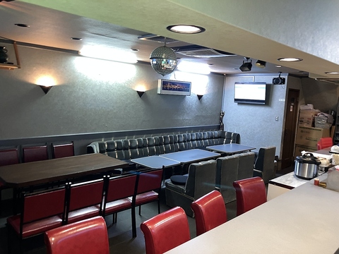 ふらっと寄って、歌って味わう。おばんざい×カラオケの居酒屋