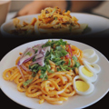料理メニュー写真 混ぜサラダうどん（ナンジ  トゥッ）
