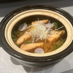 サーモンといくらの土鍋ごはん