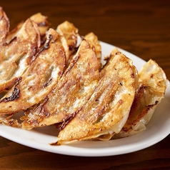 餃子や麻婆豆腐など本格中華の人気メニューが楽しめる☆の写真