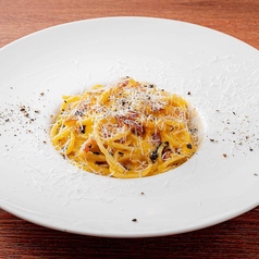 トリュフ香る　カルボナーラ