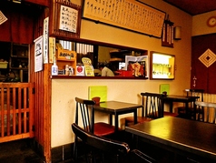 【テーブル席　4名×4卓】