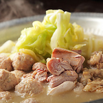 自慢の串はもちろん、お造りや水炊きなどのお料理をたっぷりとご堪能いただけるコースもございます。