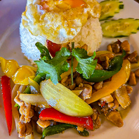 タイ料理の定番であるガパオライス