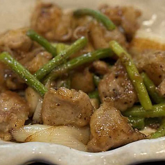 牛ホルモン鉄板焼き　みそダレ