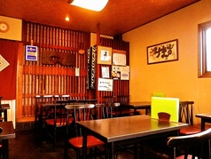 【テーブル席　4名×4卓】