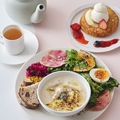 料理メニュー写真&nbsp;パンチェッタときのこのチーズクリームスープ&有機オニオンドレッシングのサラダ