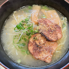 鶏白湯しおラーメン/豚ニラもやしあんかけラーメン