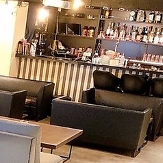 ふかふかのソファー席でガールズトークを楽しみませんか？大切な記念日や自分たちへのご褒美に、特別なひとときを満喫できます！