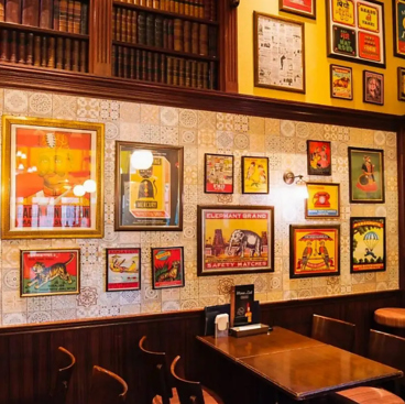 BOLLYWOOD LOUNGE ボリウッド ラウンジの雰囲気1