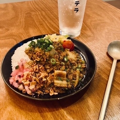 お酒とスパイス カンテラの写真