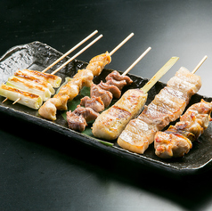 鶏精、豚精、つくね、鶏皮、ポンポチ、ヤゲン軟骨、鶏レバー、鶏砂肝、鶏ハツ