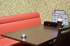 グループにもおすすめのソファー席（6名まで）です。