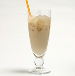 食事との相性を考慮したオリジナルカクテルは、あなたの味覚を刺激し、特別なひとときを演出します＊