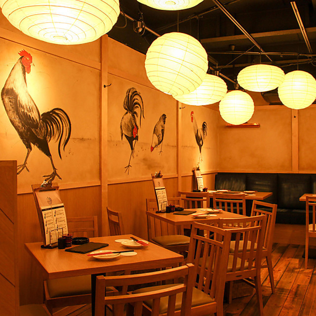 店内は木のぬくもりあふれるやさしい雰囲気でついつい長居したくなるお店です。