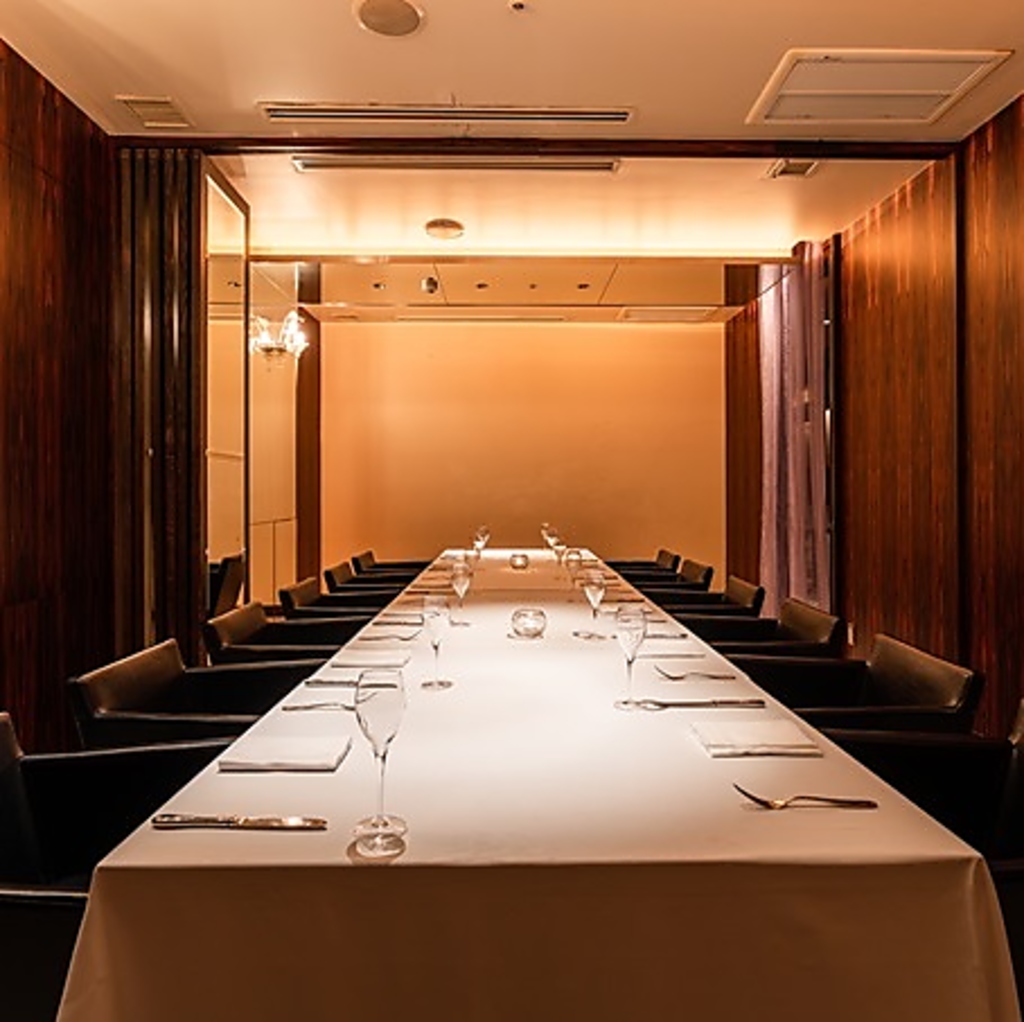 4～6名様規模のご接待に　