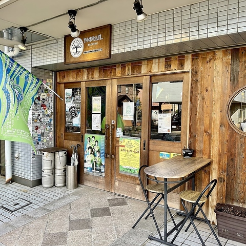 醸造所併設のBAR。拘りのクラフトビールを飲むことが出来ます！