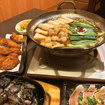 【名物】コースでは、もつ鍋もご用意しております。