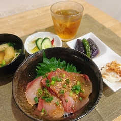 博多風ごまぶり丼