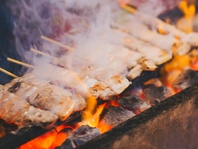 炭火で焼き上げる焼鳥も魅力♪