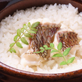 料理メニュー写真 真鯛の土鍋めし(一合)